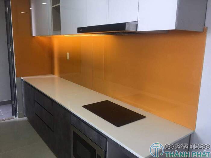 Kính ốp Bếp Màu Vàng Cam Kính ốp Bếp Màu Vàng Cam