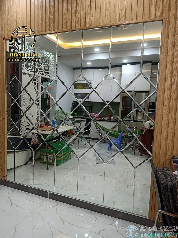 Kính Thủy Trang Trí Quận 2