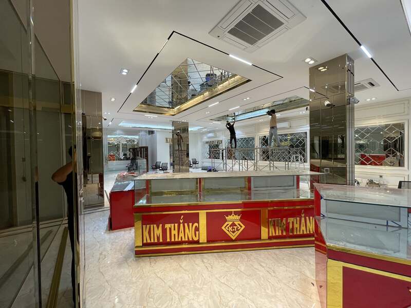 Thi Cong Guong Kinh Trang Tri